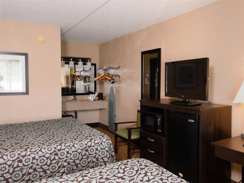 Days Inn By Wyndham Pittsburgh-Harmarville Extérieur photo